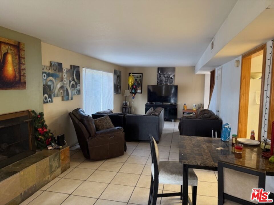 MLS #25569989 img 34