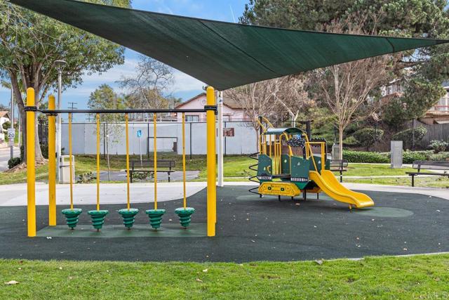 Detail Gallery Image 28 of 32 For 921 Lemon Avenue, Vista,  CA 92084 - 4 Beds | 1/1 Baths