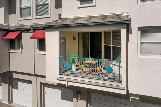701 Baltic Circle,  CA: https://media.crmls.org/mediaz/dd1c6788-c01a-48a5-94e1-14163b938e38.jpg