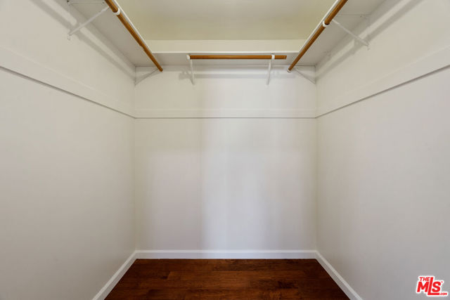 535 East Walnut Avenue, B photo 16