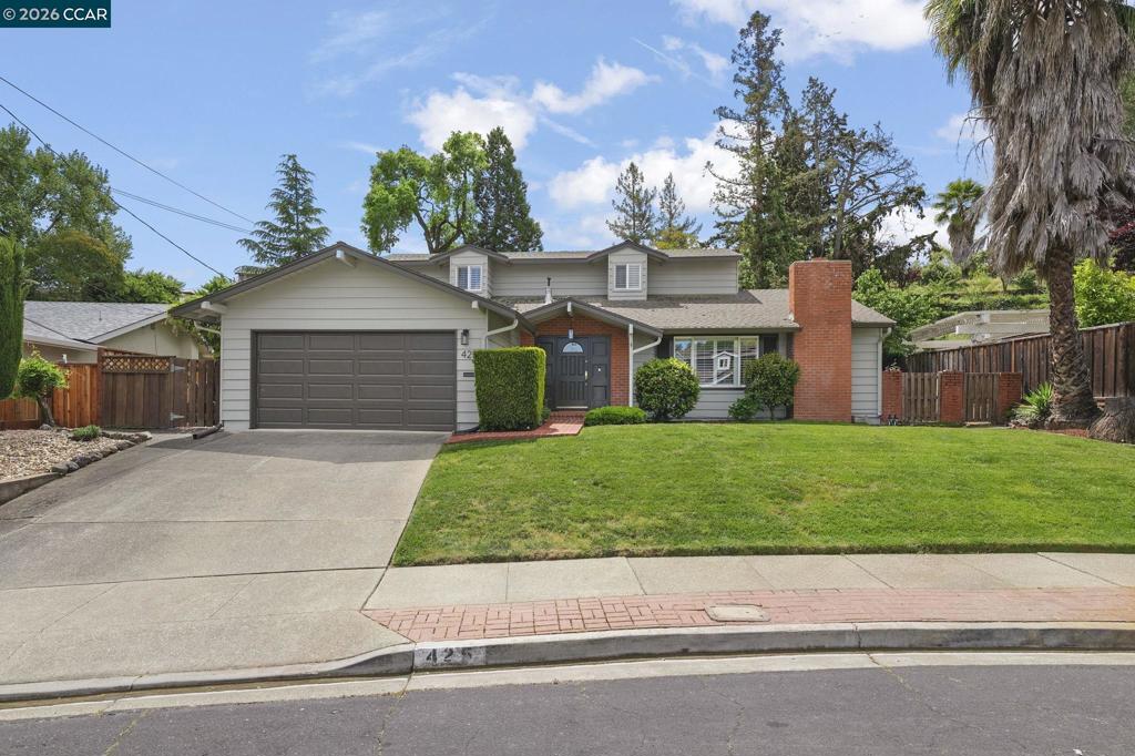 425 Roanoke Dr