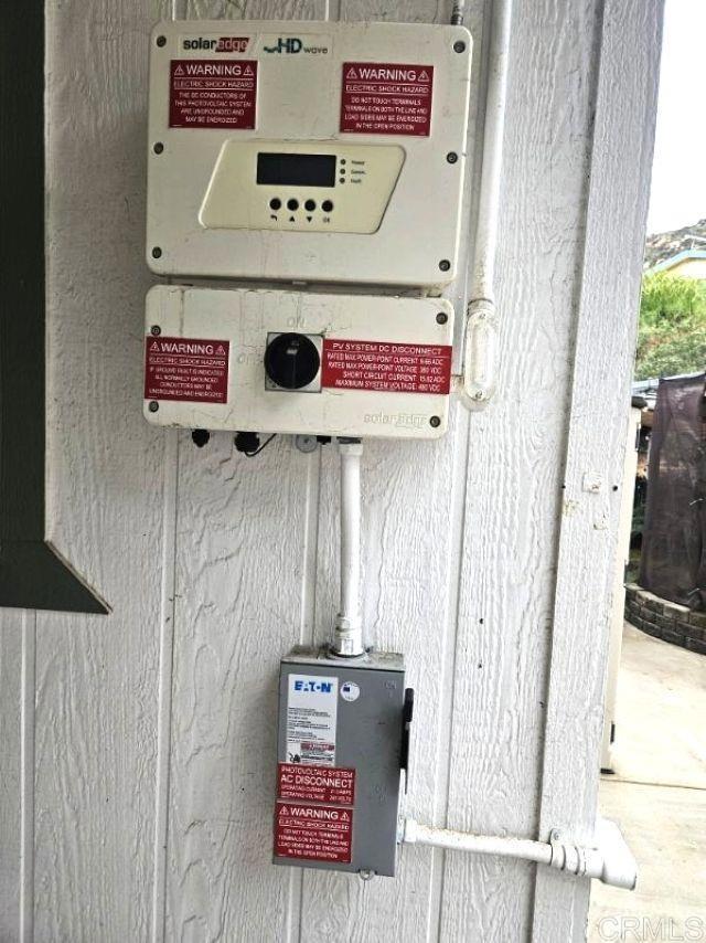 https://media.crmls.org/mediaz/dd1cb034-2e09-4bad-964a-b925fbcaa2b9.jpg?preset=X-Large