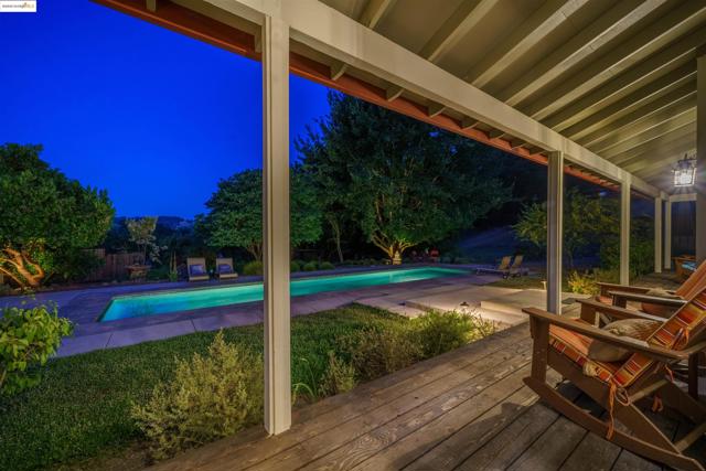 300 Rancho de Maria, Martinez CA: https://media.crmls.org/mediaz/dd1d7056-590b-442e-8e98-a2728ff6103d.jpg