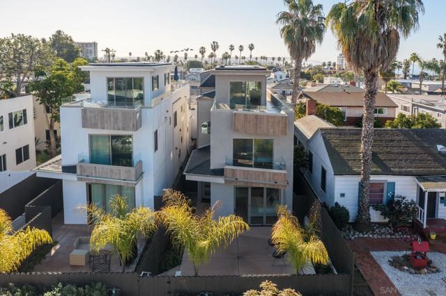 851 53 Sapphire, San Diego CA: https://media.crmls.org/mediaz/dd1e45d9-b69b-41cd-a221-1e70cc311f3f.jpg