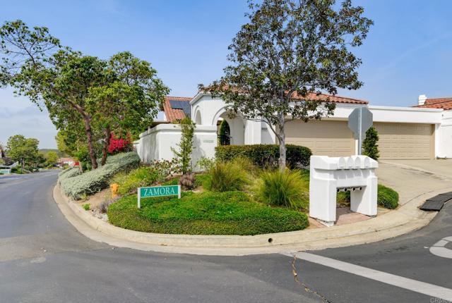 Detail Gallery Image 3 of 32 For 4609 Zamora Way, Oceanside,  CA 92056 - 2 Beds | 2/1 Baths
