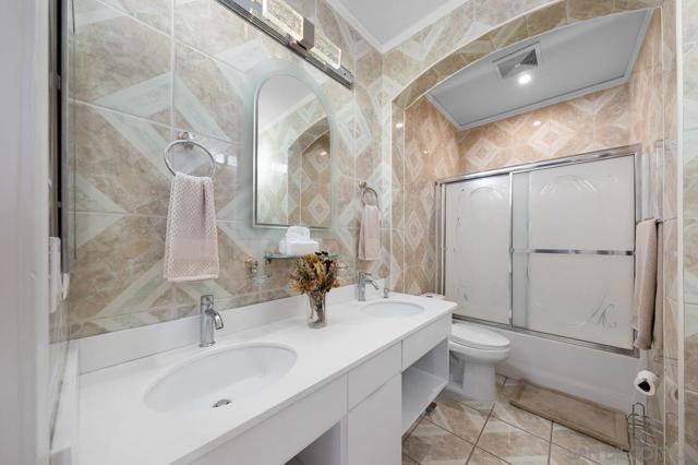 1175 SANTA OLIVIA RD, Chula Vista CA: https://media.crmls.org/mediaz/dd1f6305-d7e6-45ac-8bf6-ddcada34a84b.jpg