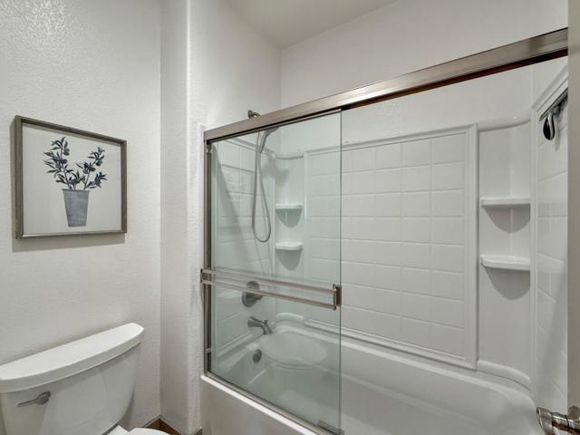 9283 Rancho Hills Drive, Gilroy CA: https://media.crmls.org/mediaz/dd1fa726-2c84-4f4a-93bd-ff34d009e471.jpg