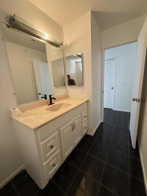32550 Shifting Sands Trail, Cathedral City CA: https://media.crmls.org/mediaz/dd2144f5-0597-425c-bf4b-b54b9e4034d5.jpg