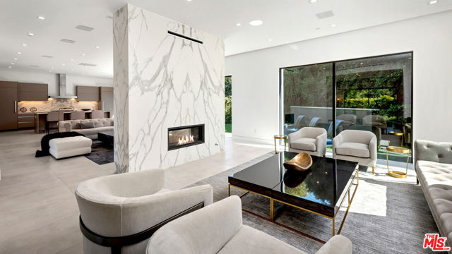 12720 Montana Avenue, Los Angeles CA: https://media.crmls.org/mediaz/dd22cf82-15b8-419b-afca-02f1ef0a2eb6.jpg