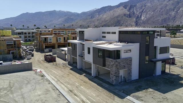 210 Latitude Loop East, Palm Springs CA: https://media.crmls.org/mediaz/dd23a282-2e97-49e0-bf47-6056914df7f7.jpg