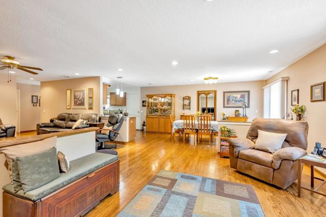 2941 Fleetwood Drive, San Bruno CA: https://media.crmls.org/mediaz/dd23cae1-1d02-4ac4-8f4b-754739de1afd.jpg