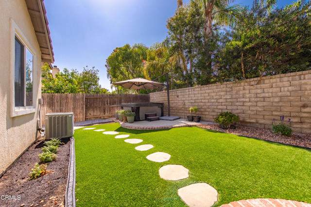 5091 Via Fresco, Camarillo CA: https://media.crmls.org/mediaz/dd241c38-6de8-4155-becf-21c7448e72e2.jpg