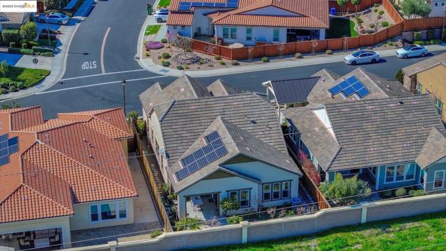1577 Chianti LN, Brentwood CA: https://media.crmls.org/mediaz/dd2439c6-1449-4ed2-9026-c43ef1fb1ee3.jpg