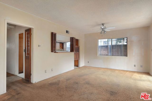 717 Marco Place, Venice CA: https://media.crmls.org/mediaz/dd246280-205c-461e-bade-f626629a7be3.jpg