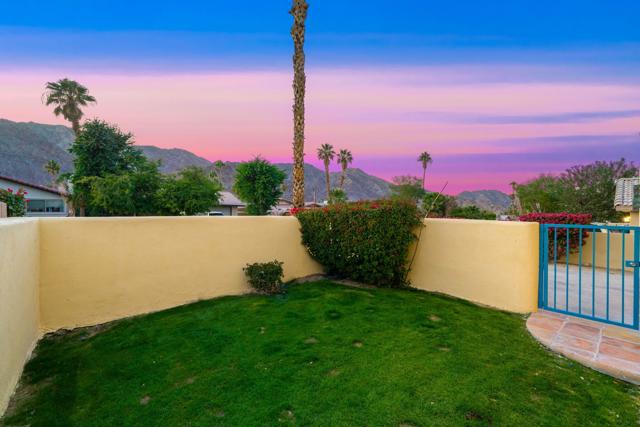 52700 Avenida Vallejo, La Quinta CA: https://media.crmls.org/mediaz/dd24c05a-6adf-4fa3-ba58-b587f0078bc7.jpg
