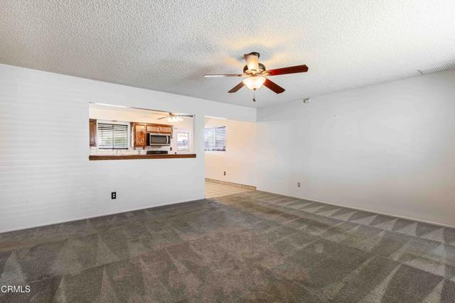Detail Gallery Image 8 of 26 For 1215 Mckinley Ave, Bakersfield,  CA 93308 - 3 Beds | 2 Baths