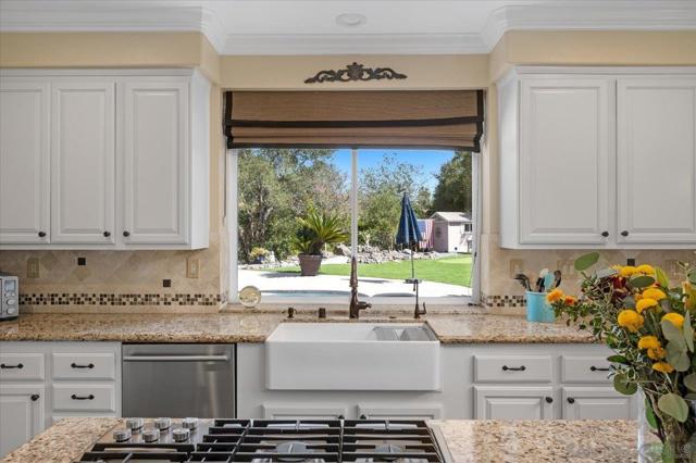 2520 Filmott, Escondido CA: https://media.crmls.org/mediaz/dd2543c6-e4d5-4dcd-9a65-f16fc6de8552.jpg