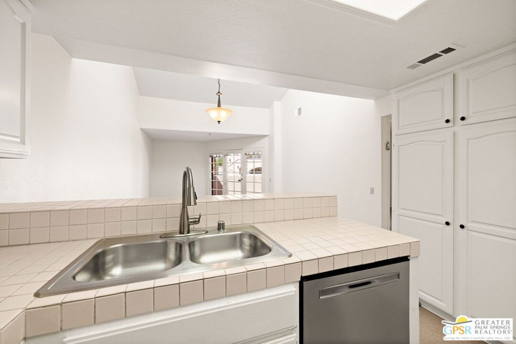 MLS #25598803PS image #12