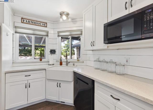 8191 Highland Rd, Livermore CA: https://media.crmls.org/mediaz/dd25892a-fbdb-4c8e-9523-78e5383313c1.jpg