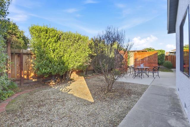 1650 Sausalito Drive, Hollister CA: https://media.crmls.org/mediaz/dd261758-833a-45c1-b709-7b358ba5e9b1.jpg