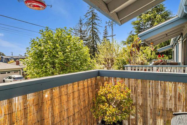 1925 46th Avenue, Capitola CA: https://media.crmls.org/mediaz/dd263e6c-0241-432a-b7a4-7a7c57574e8a.jpg