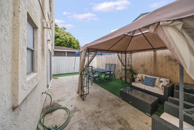 368 Vance St, Chula Vista CA: https://media.crmls.org/mediaz/dd265598-1138-44a3-80d6-86babd024e32.jpg