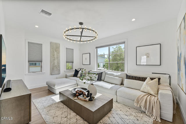 418 Fairview Avenue, Arcadia CA: https://media.crmls.org/mediaz/dd27288b-41ee-4544-8e01-8b02eb96f822.jpg