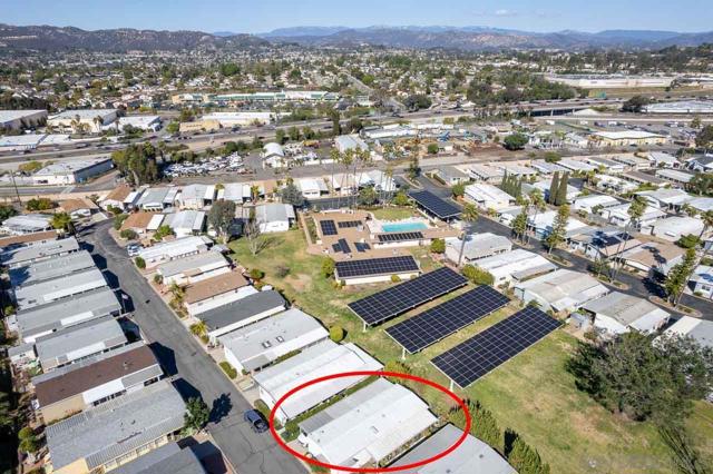 1219 E Barham Dr Spc 106, San Marcos CA: https://media.crmls.org/mediaz/dd278b48-e194-4c4a-a1c6-eb38d2f22b27.jpg