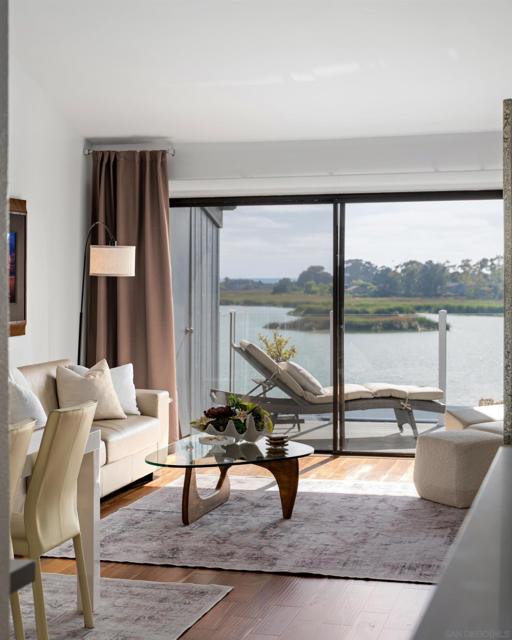 2399 Jefferson St, Carlsbad CA: https://media.crmls.org/mediaz/dd27dd17-bccd-4571-b0a2-3bfece888429.jpg