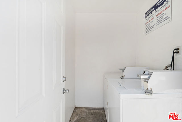 183 West Elmwood Avenue, D photo 17