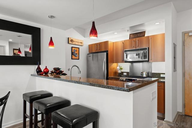 321 10th Avenue, San Diego CA: https://media.crmls.org/mediaz/dd298a77-7013-4665-9d91-e4172dff3b42.jpg