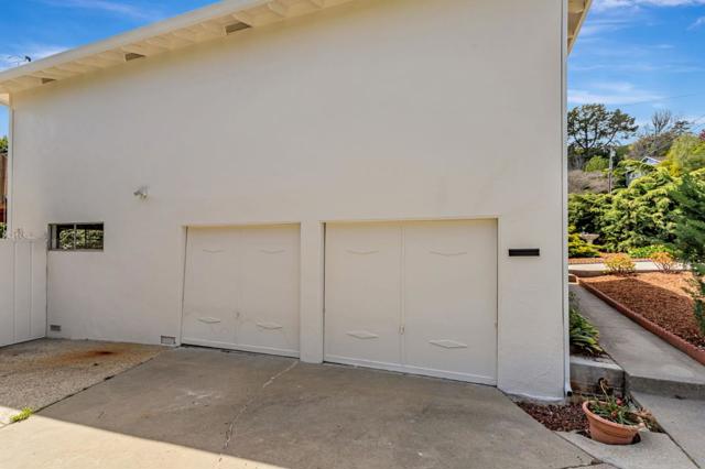 519 Escalona Drive, Santa Cruz CA: https://media.crmls.org/mediaz/dd29b0fd-1937-4462-8240-ca14ff208ea7.jpg