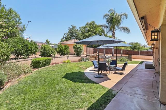 16112 Arena Drive, Ramona CA: https://media.crmls.org/mediaz/dd2b63c0-3b79-4182-b474-5d543a520b0d.jpg