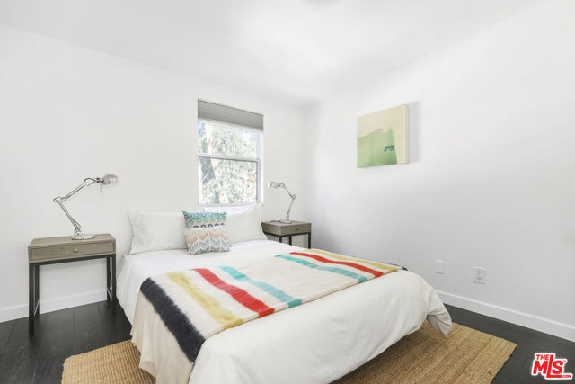 421 Beech Street, Los Angeles CA: https://media.crmls.org/mediaz/dd2c9310-498a-4280-9168-b3e4cac434ab.jpg