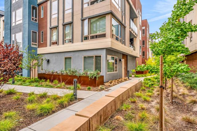 769 Eppleton Lane, Foster City CA: https://media.crmls.org/mediaz/dd2d00aa-f80a-4722-8bf6-afa6c783aecd.jpg