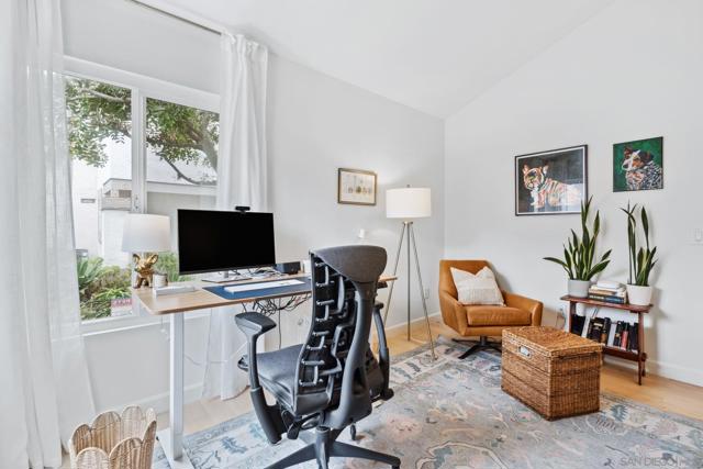 2157 Sea Village Cir, Cardiff by the Sea CA: https://media.crmls.org/mediaz/dd2d3534-7b3d-483a-abdf-7ca6b87c1d2d.jpg