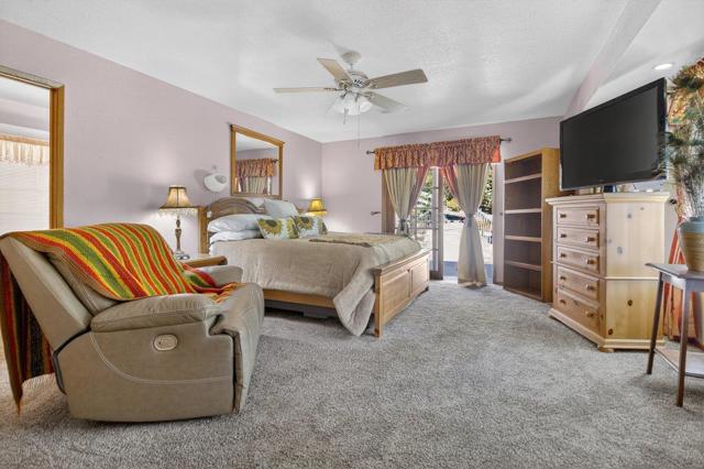 1222 Via Del Sol Road, Salinas CA: https://media.crmls.org/mediaz/dd2dbb44-7216-4ed7-9317-9ea379341a39.jpg