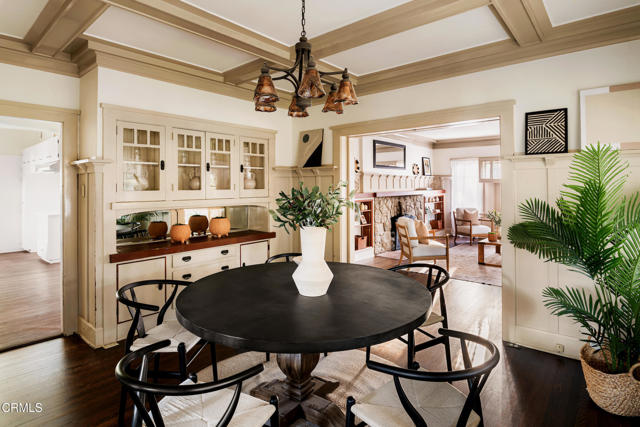 Detail Gallery Image 15 of 61 For 126 E 4th St, Ontario,  CA 91764 - 4 Beds | 3 Baths