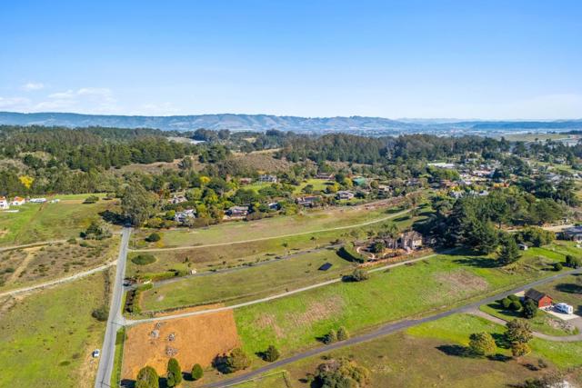 69 Crest Drive, La Selva Beach CA: https://media.crmls.org/mediaz/dd2e93c8-5a3f-42f5-ba5c-996b2df81b5f.jpg