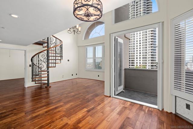655 India St, San Diego, California 92101, 2 Bedrooms Bedrooms, ,2 BathroomsBathrooms,Condominium,For Sale,India St,250041813SD