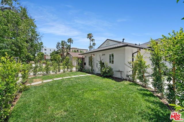 6916 Bellingham Avenue, North Hollywood CA: https://media.crmls.org/mediaz/dd303b73-eb6c-4ee2-ac27-9dbcd84cb211.jpg