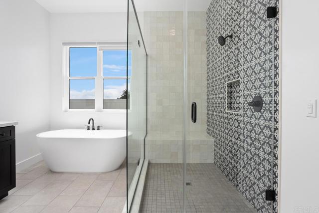 1212 Stonemark Place, Vista CA: https://media.crmls.org/mediaz/dd30c63b-4fda-4257-9ce6-9845114dc9a0.jpg