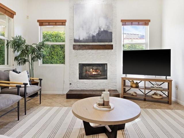 80872 Calle Azul, La Quinta CA: https://media.crmls.org/mediaz/dd311d96-5be7-41d4-9396-f374575cca6a.jpg