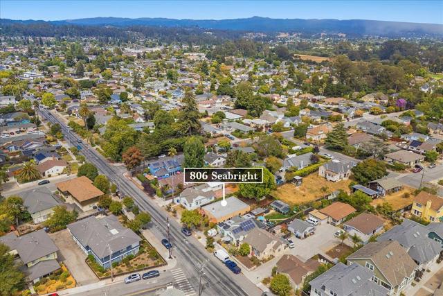 806 Seabright Avenue, Santa Cruz CA: https://media.crmls.org/mediaz/dd319271-876a-417e-a7a1-bc8eb8014aa6.jpg