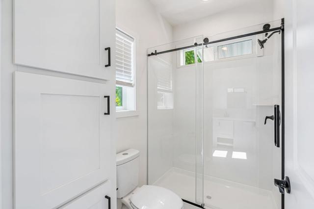 258 Yosemite Road, San Rafael CA: https://media.crmls.org/mediaz/dd32866e-4af4-49c5-ac99-aa08f028fa88.jpg