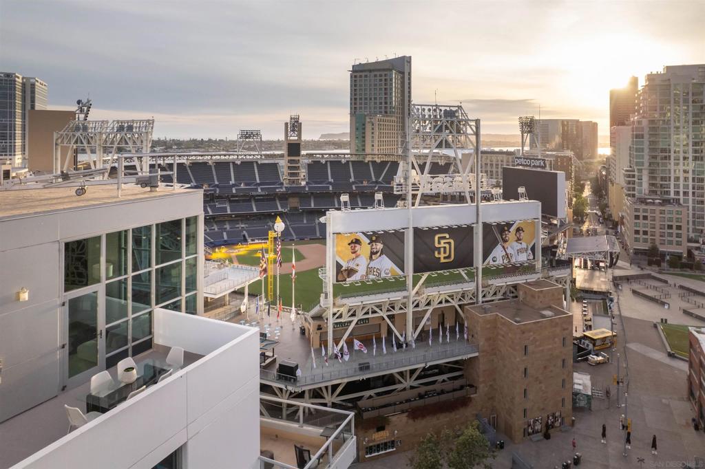 253 10th Ave - photo 10