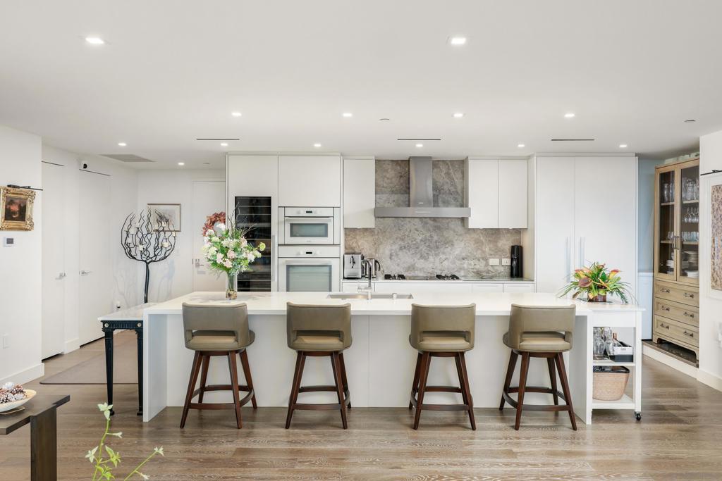 2855 5th Ave - photo 5