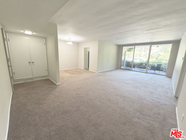 Drew Fenton | 289 S Barrington Avenue Los Angeles CA | MLS: 7450372 Drew Fenton | 289 S Barrington Avenue Los Angeles CA | MLS: 7450372