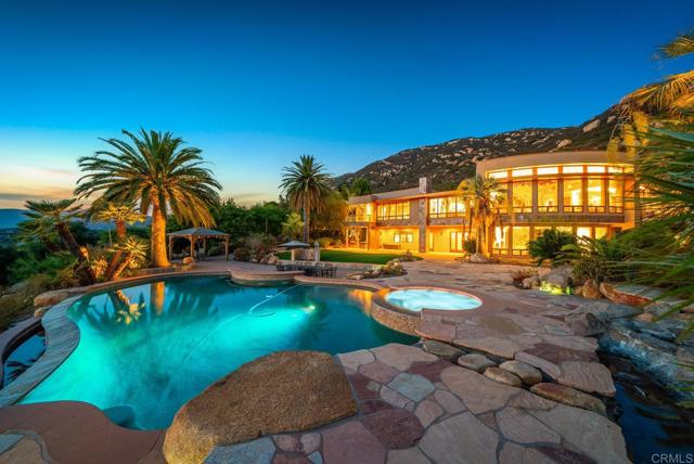Image 60 of 75 For 14949 Presilla Dr