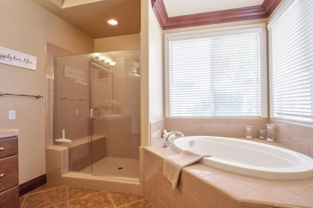 153 Merano Way, Palm Desert CA: https://media.crmls.org/mediaz/dd357c64-4a3a-46a4-a0f6-65585d89bf67.jpg